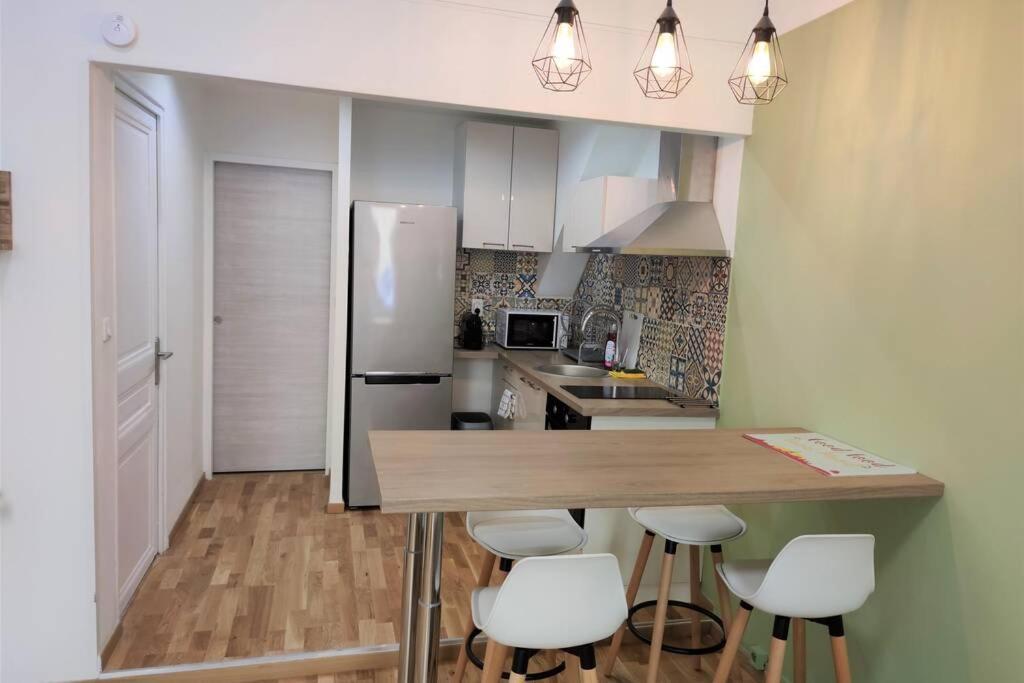 Апартаменты Joli T2 Proche Vieux-Port, Terrasses Du Port Et Metro Joliette Марсель Экстерьер фото